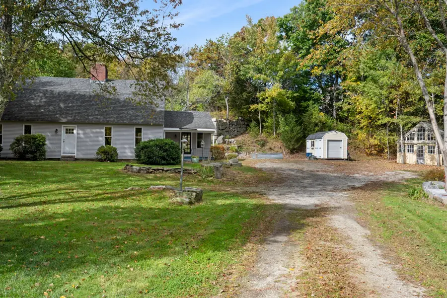 84 Elm St, Blackstone, MA 01504 - #3