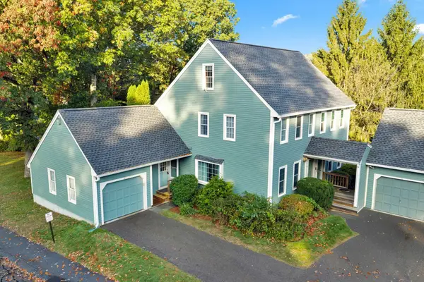 34 Brookdale Circle #34, Shrewsbury, MA 01545