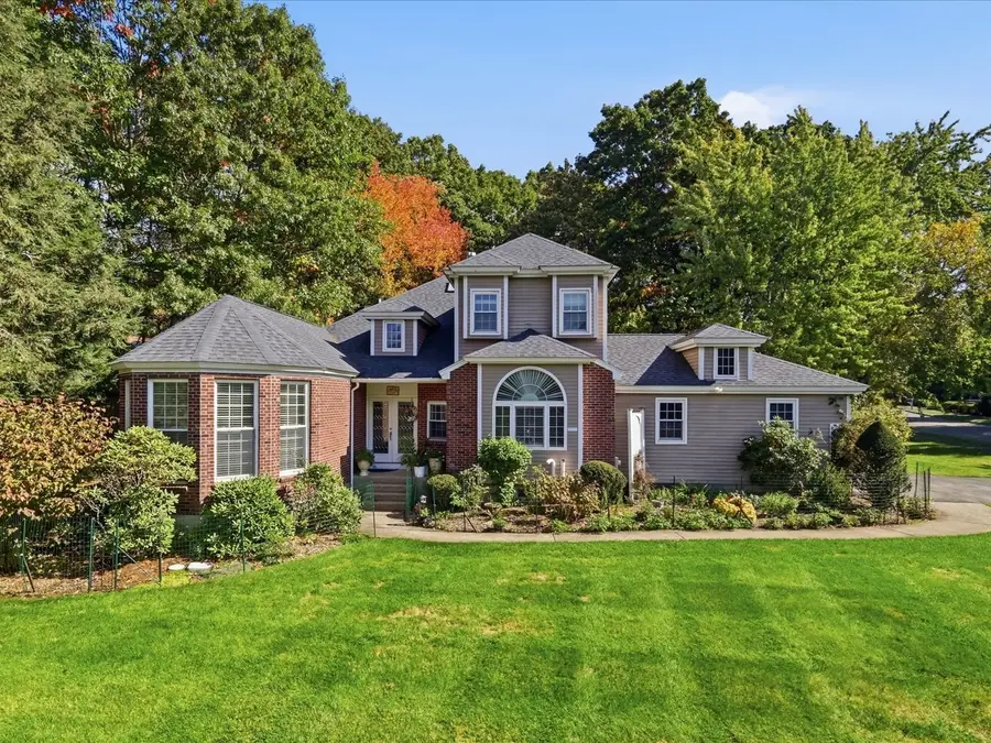 12 King Philip Rd, Sharon, MA 02067 - #2
