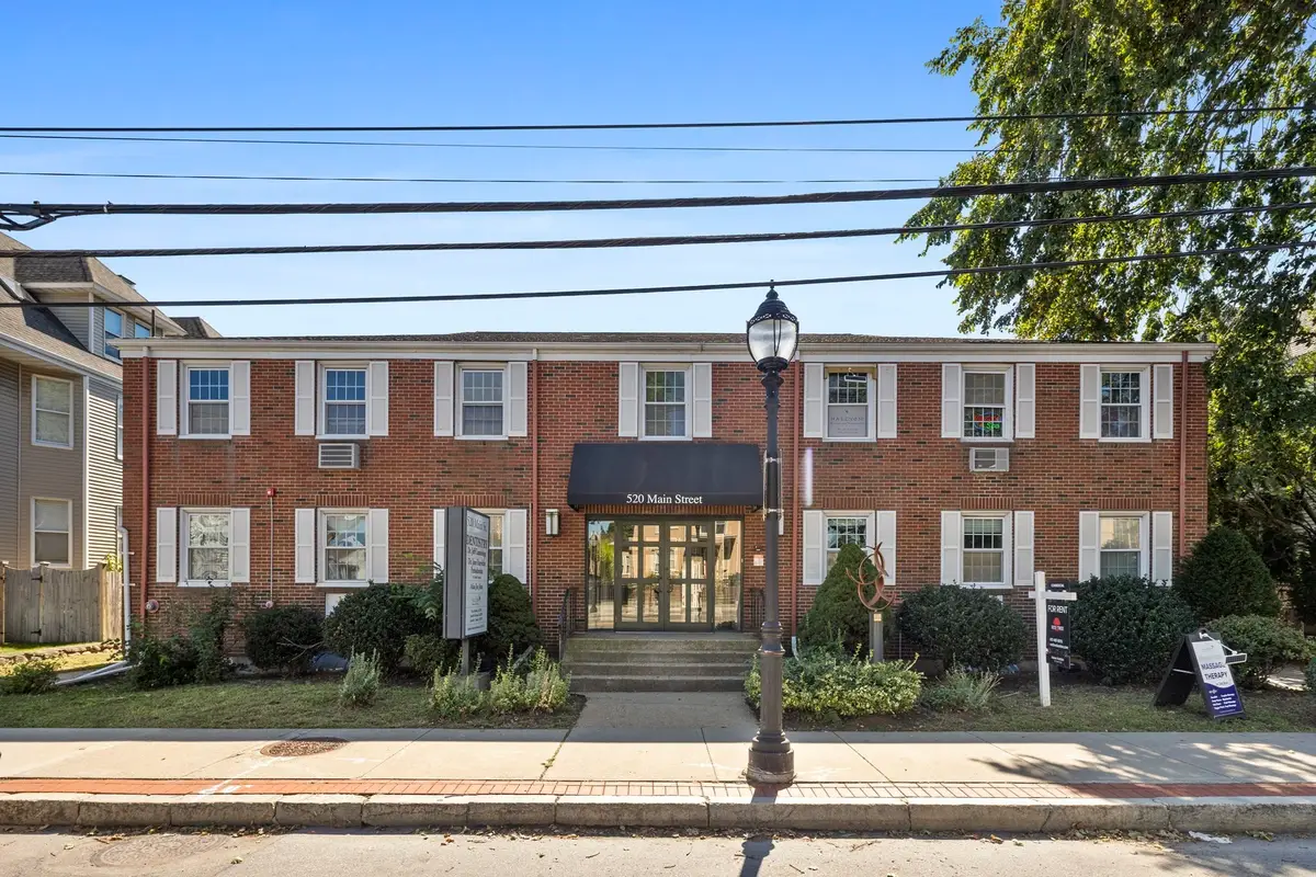 520 Main St, Waltham, MA 02452 - #1