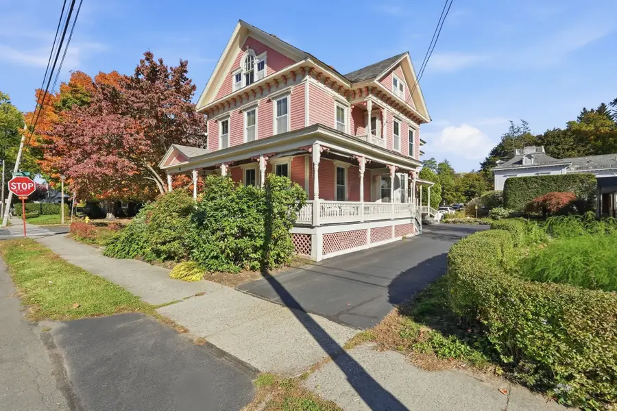 81 Franklin St, Greenfield, MA 01301 - #2