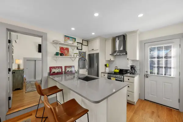 233 Bradford Street #Unit 9, Provincetown, MA 02657