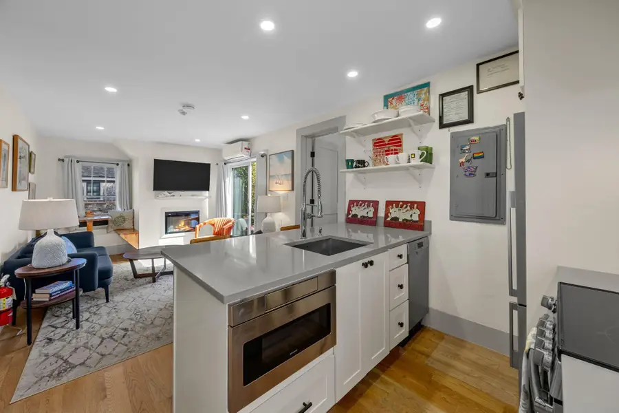 233 Bradford Street #Unit 9, Provincetown, MA 02657 - #2