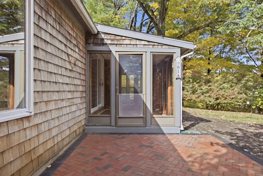 61 Washington St #1, Groveland, MA 01834 - #2
