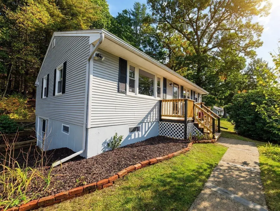 71 Beech St, Palmer, MA 01069 - #3