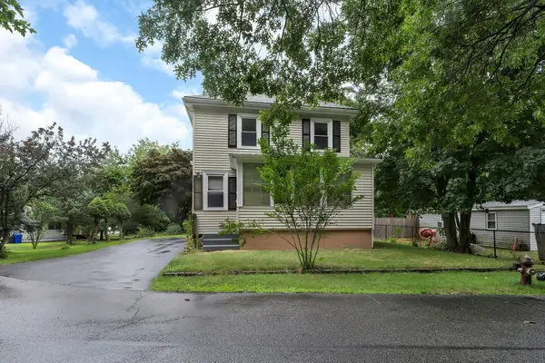 2 Clarendon St, Taunton, MA 02780
