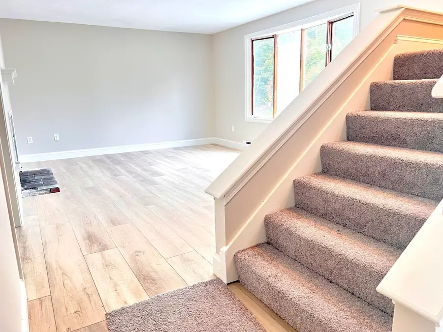 1 Village Grn #1, Millbury, MA 01527 - #2