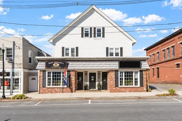 206-210 Central St, Winchendon, MA 01475