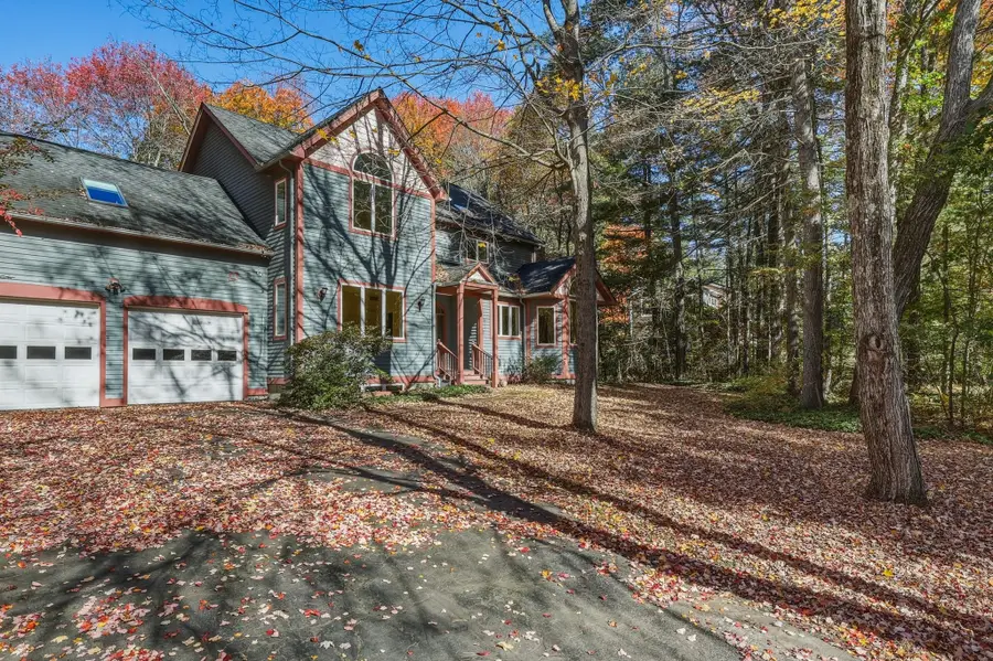 521 Old Farm Rd, Amherst, MA 01002 - #2