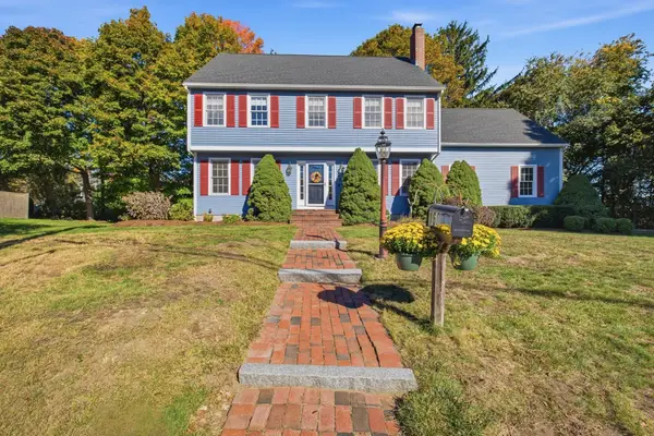 160 Saunders Rd, Norwood, MA 02062