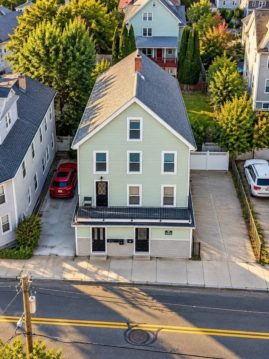 321-323 Lawrence St, Lowell, MA 01850 - #2