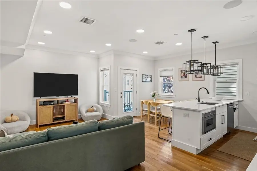 246 Athens Street #1, Boston, MA 02127 - #3