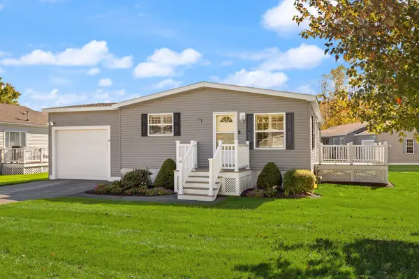 16 Skyview Drive, Brockton, MA 02301