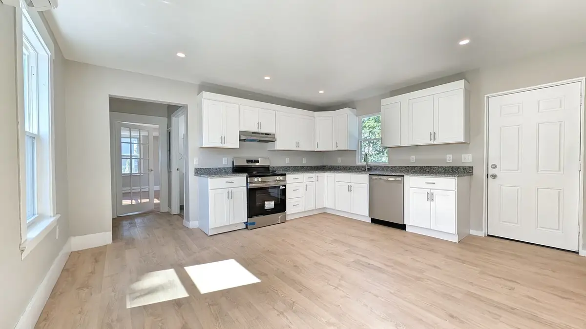 603 Woburn St #2, Wilmington, MA 01887 - #1