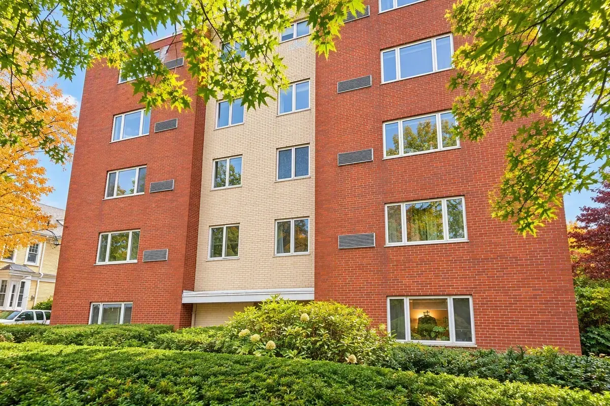 114 Pleasant #406, Arlington, MA 02476 - #1