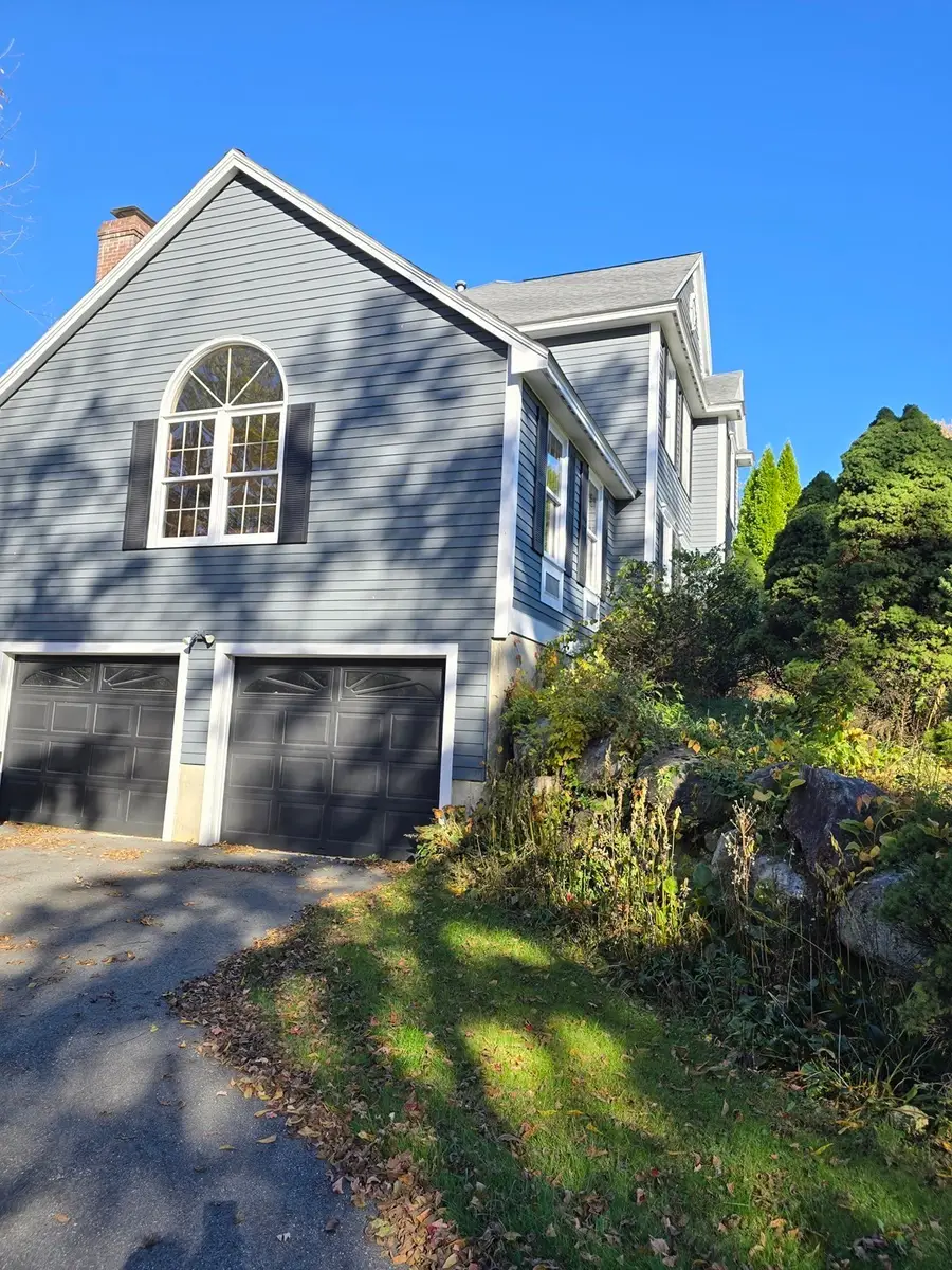 3 Pheasant Hollow, West Newbury, MA 01985 - #3