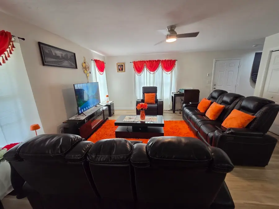 56 Washington St #A, Taunton, MA 02780 - #3