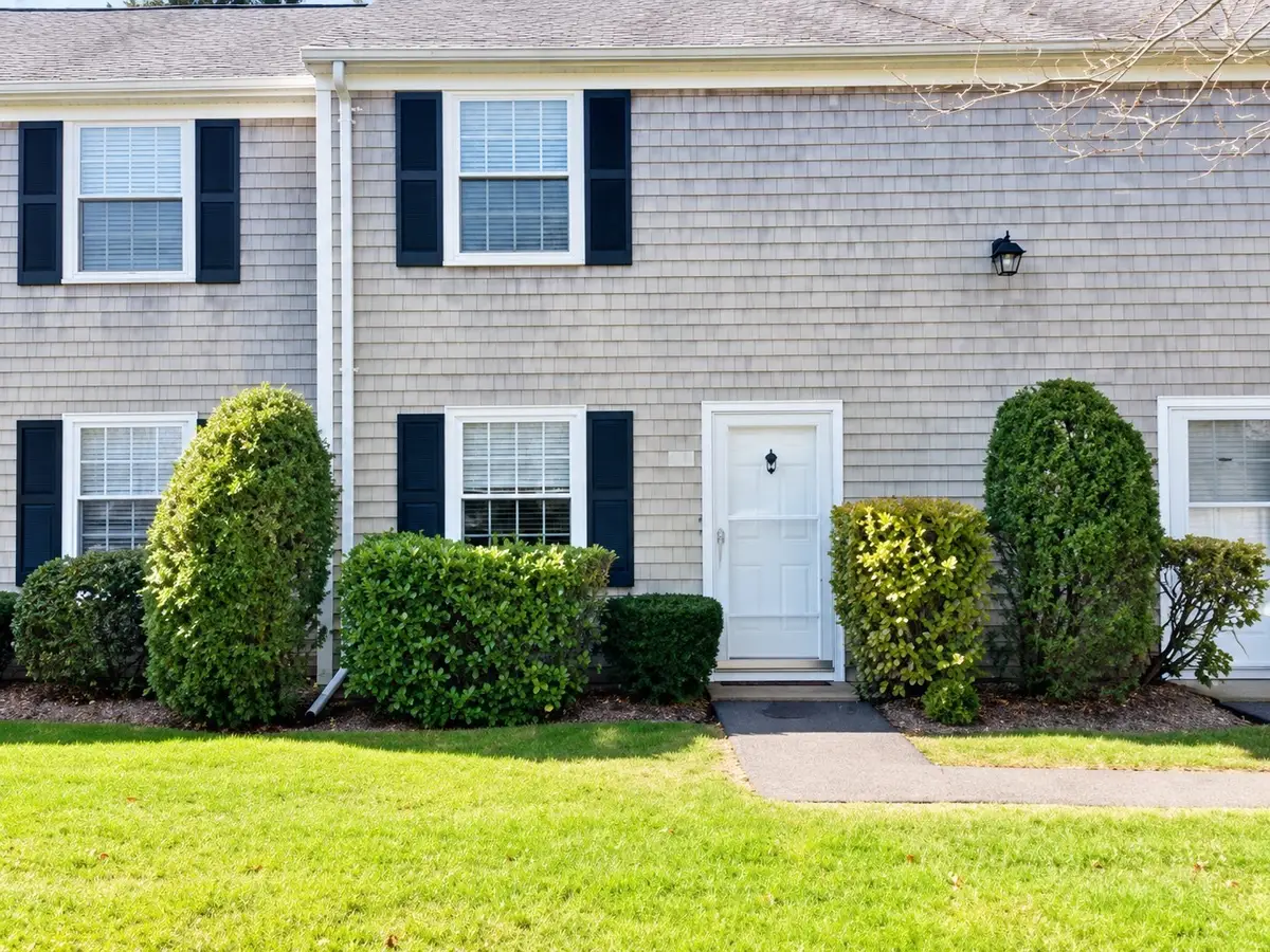 135 W Main St #26, Hyannis, MA 02601 - #1