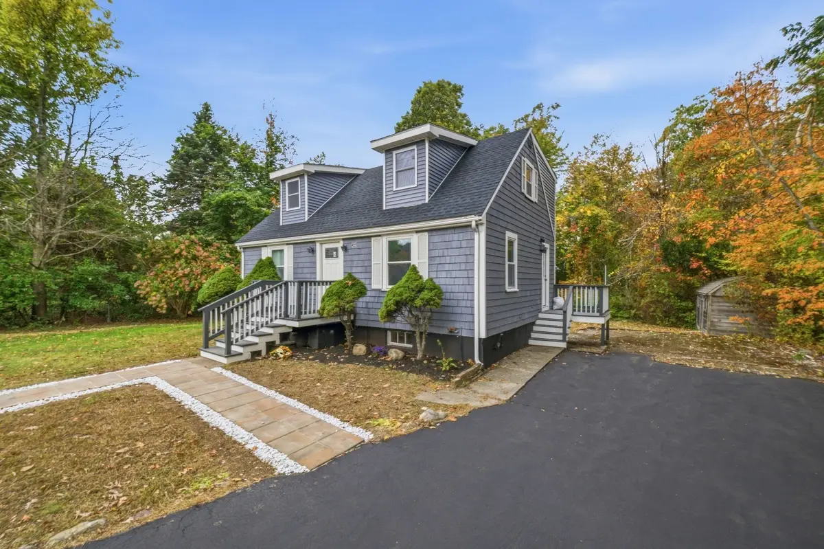 405 Plymouth St, Holbrook, MA 02343 - #1