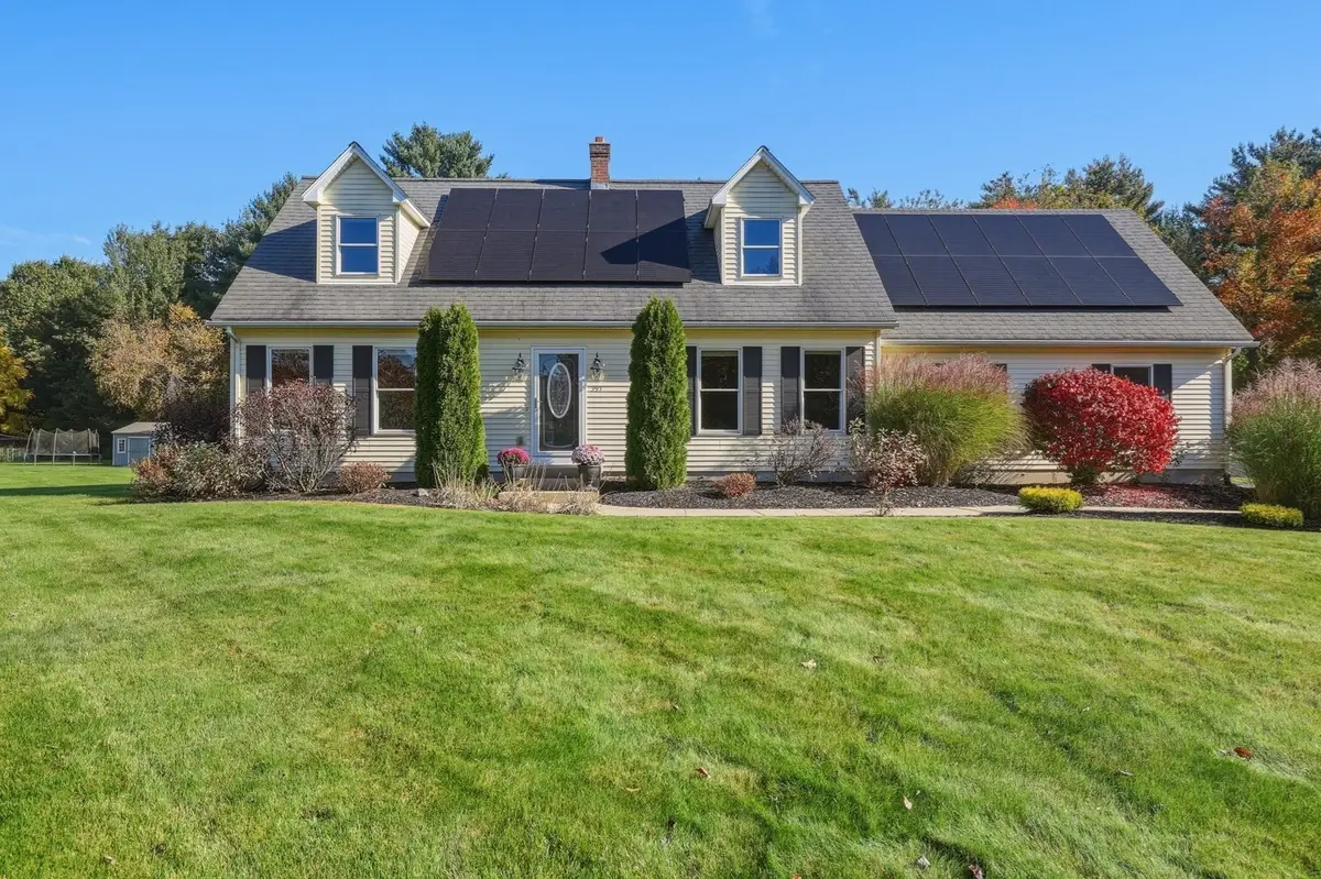391 Bardwell St, Belchertown, MA 01007 - #1