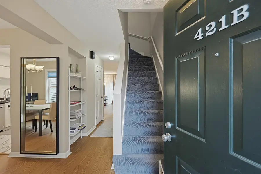 421 Neponset St #B, Norwood, MA 02062 - #2