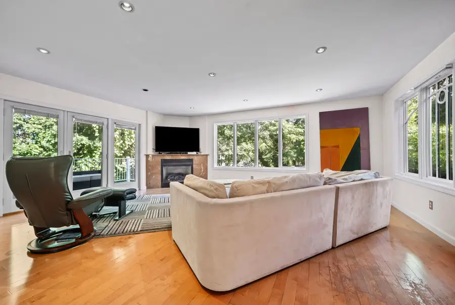 18 Surrey Road, Winchester, MA 01890 - #3