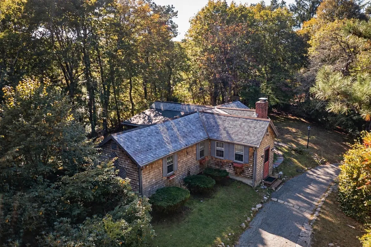 324 Sandwich St, Plymouth, MA 02360 - #1