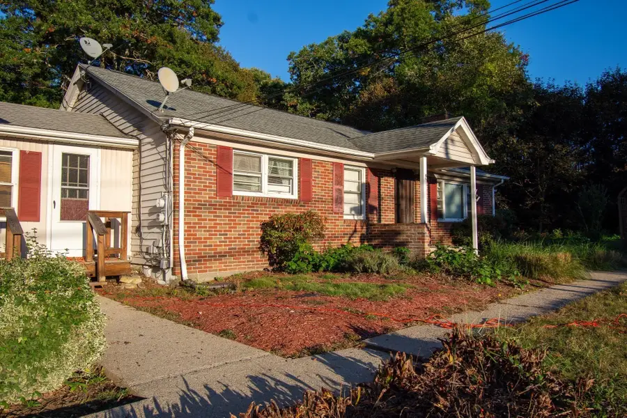 92 Worcester Rd, Webster, MA 01657 - #2