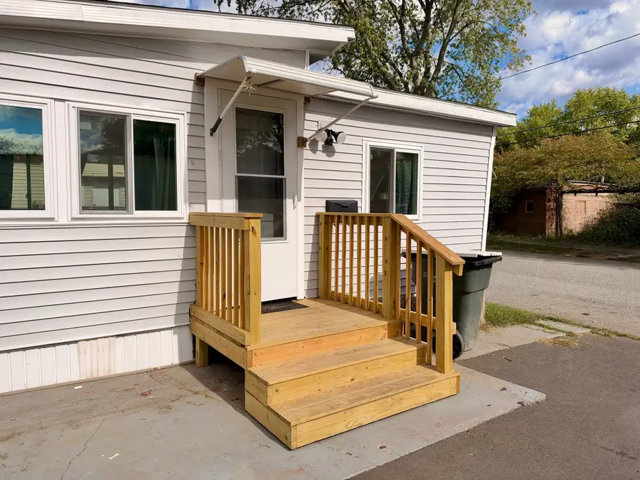 16 Pioneer Way, Springfield, MA 01119 - #2