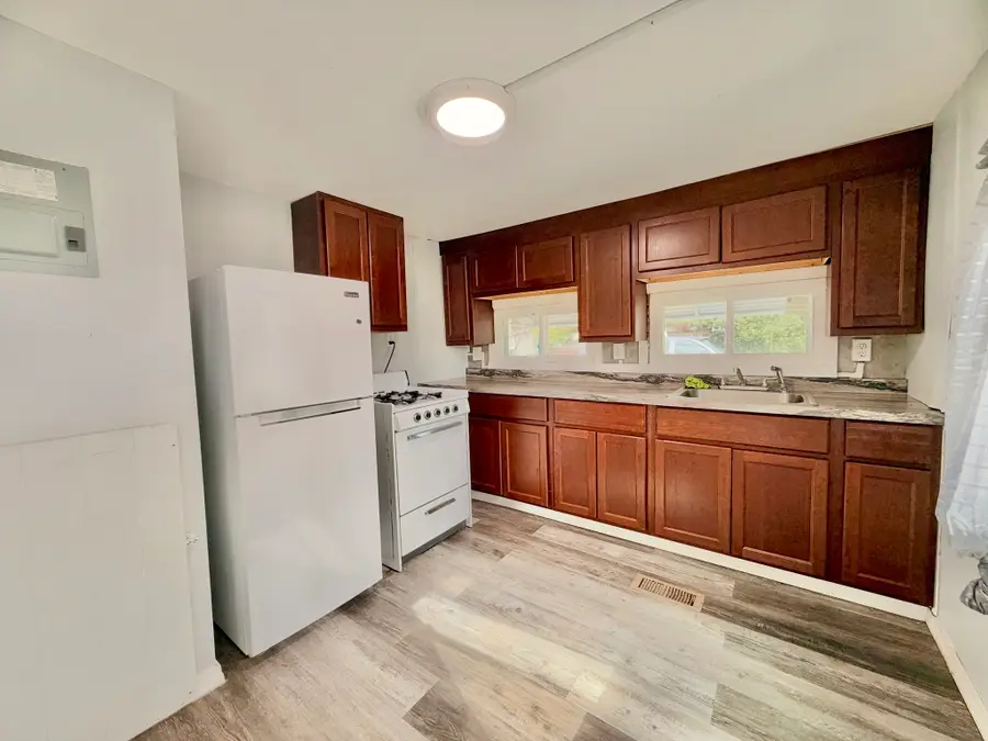 16 Pioneer Way, Springfield, MA 01119 - #3