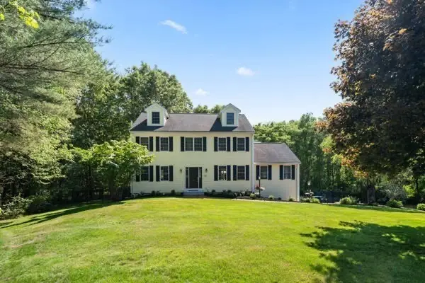 128 Memorial Dr, Shrewsbury, MA 01545 - #2