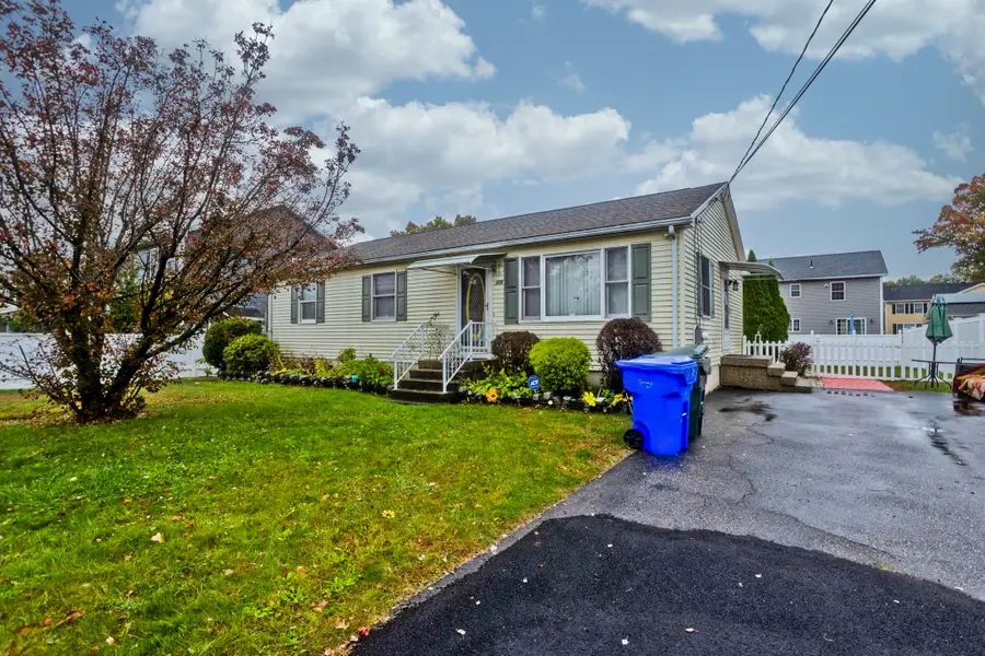 274 Gilbert Ave, Springfield, MA 01119 - #3