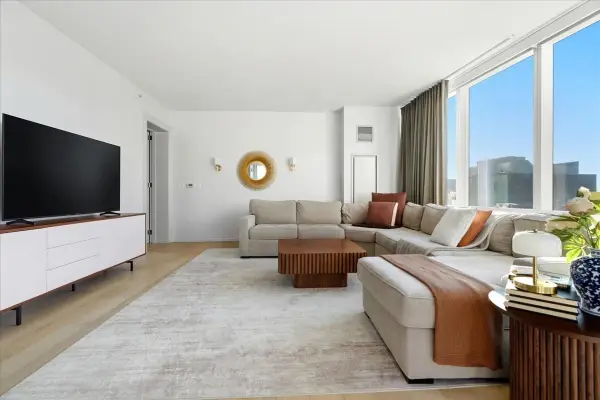 1 Franklin St #1404, Boston, MA 02110