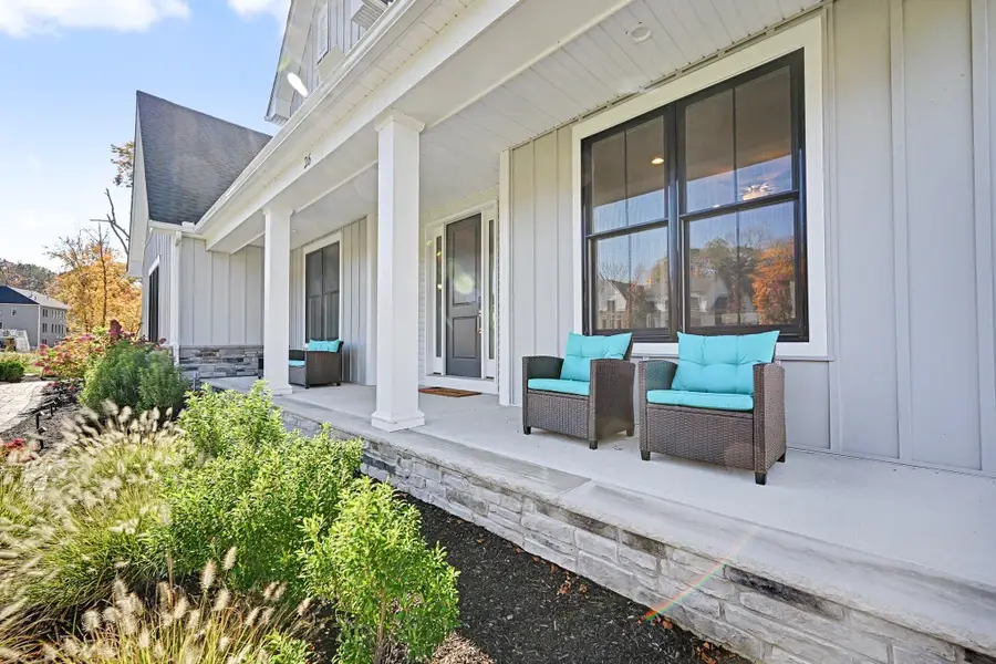 26 Whalen Rd, Hopkinton, MA 01748 - #3