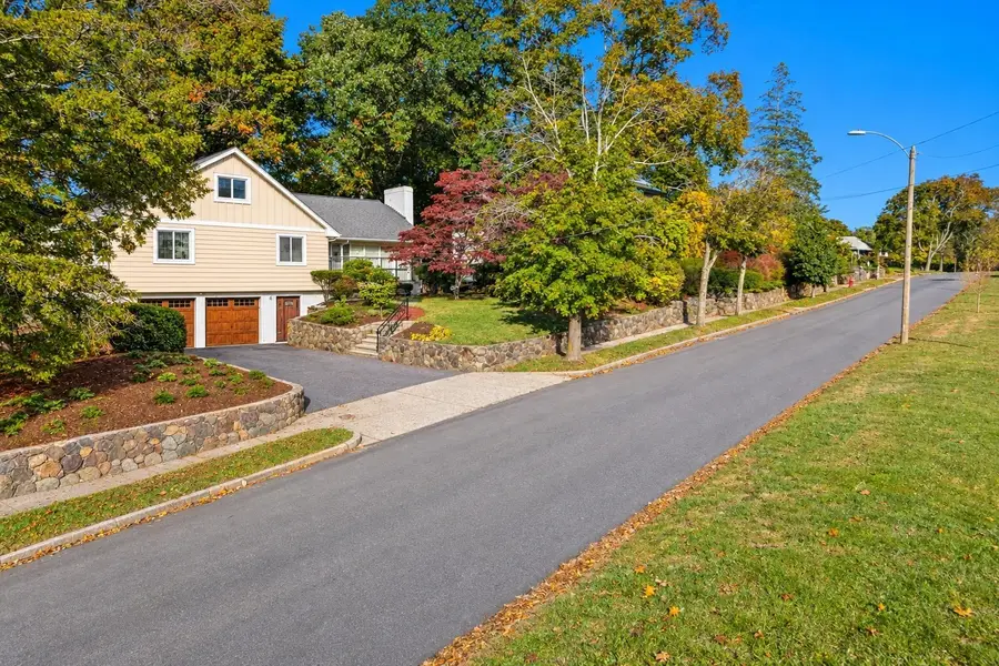 1611 Commonwealth Ave, Newton, MA 02465 - #2