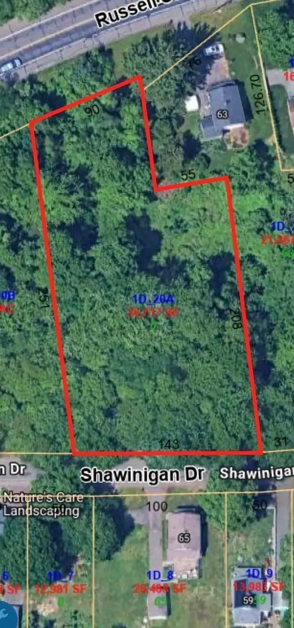 01 Russell, Ludlow, MA 01056