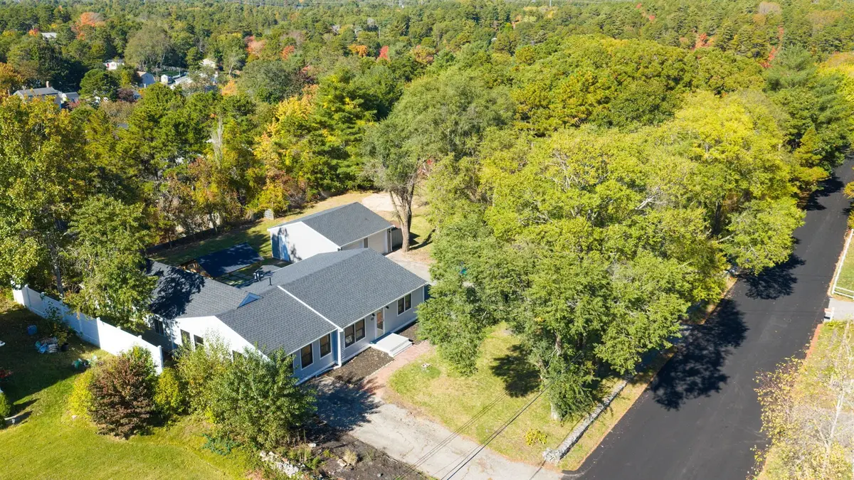 20 Nicholas Ave, Plymouth, MA 02360 - #1