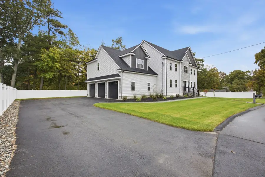 18 Druid Hill Ave, Burlington, MA 01803 - #3