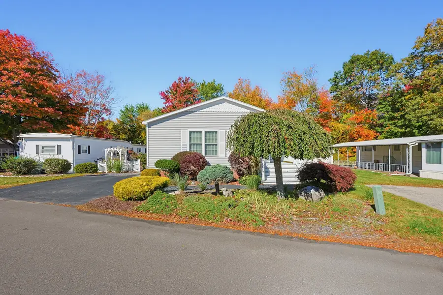 16 Robert Rd, Plainville, MA 02762 - #2