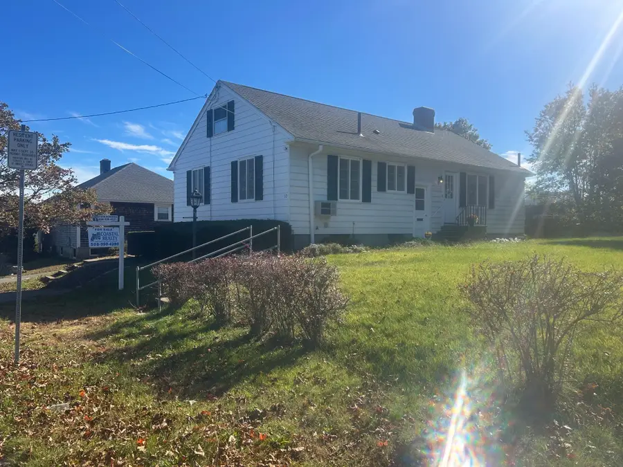 10 Clara St, New Bedford, MA 02744 - #2