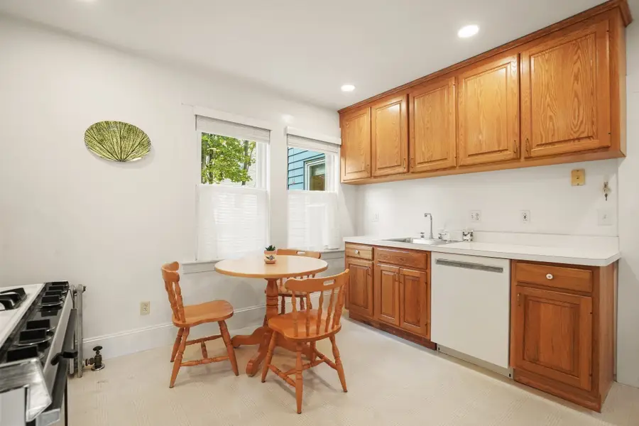 82-84 Cottage, Norwood, MA 02062 - #3