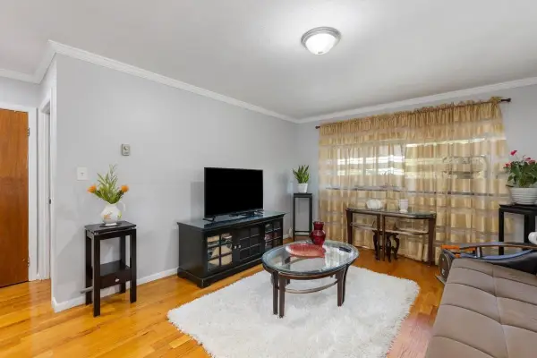 624 Hyde Park Ave #D3, Boston, MA 02131