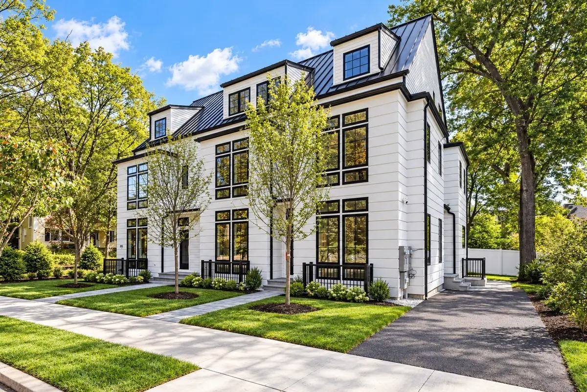 6 Floral St #6, Newton, MA 02461 - #1