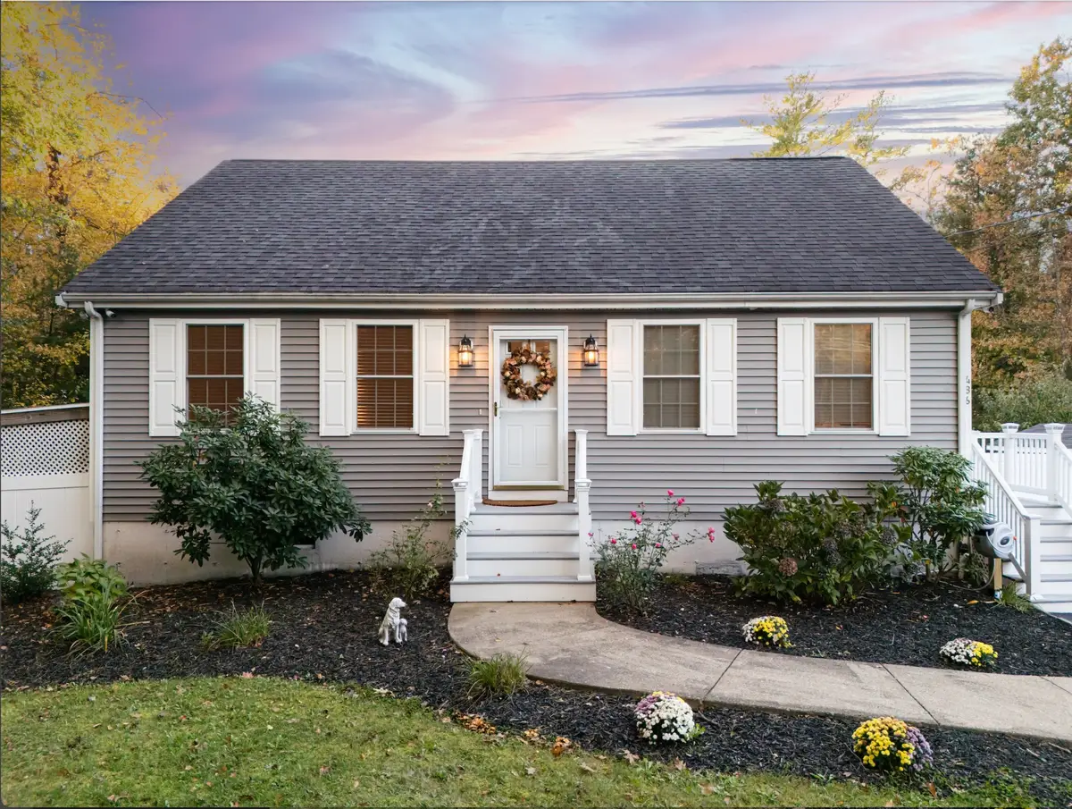 486 South St, Holbrook, MA 02343 - #1