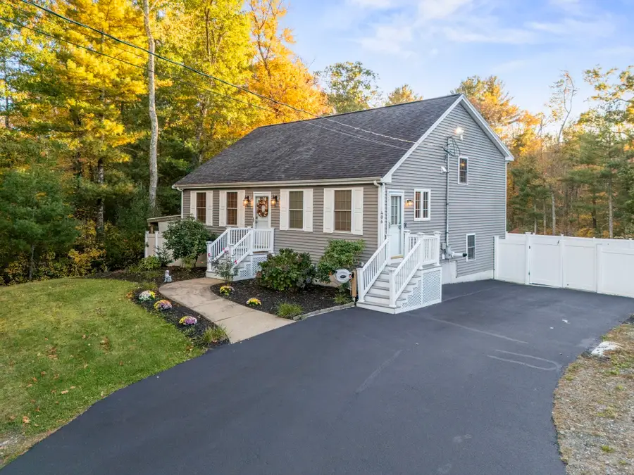 486 South St, Holbrook, MA 02343 - #3