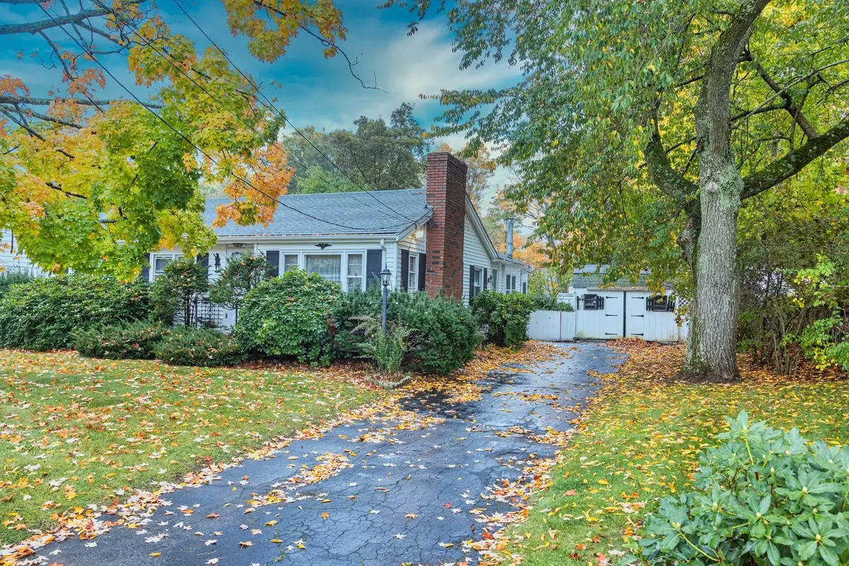 18 Lanen Ave, Groveland, MA 01834 - #1