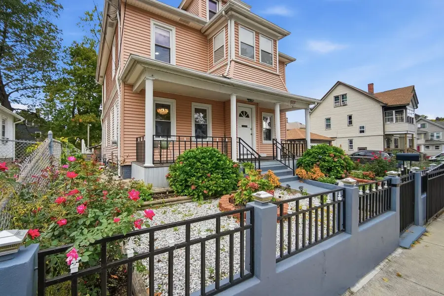 98 Bristol Street, Springfield, MA 01109 - #3
