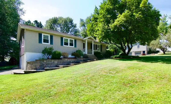 116 Warwick Dr, Ludlow, MA 01056