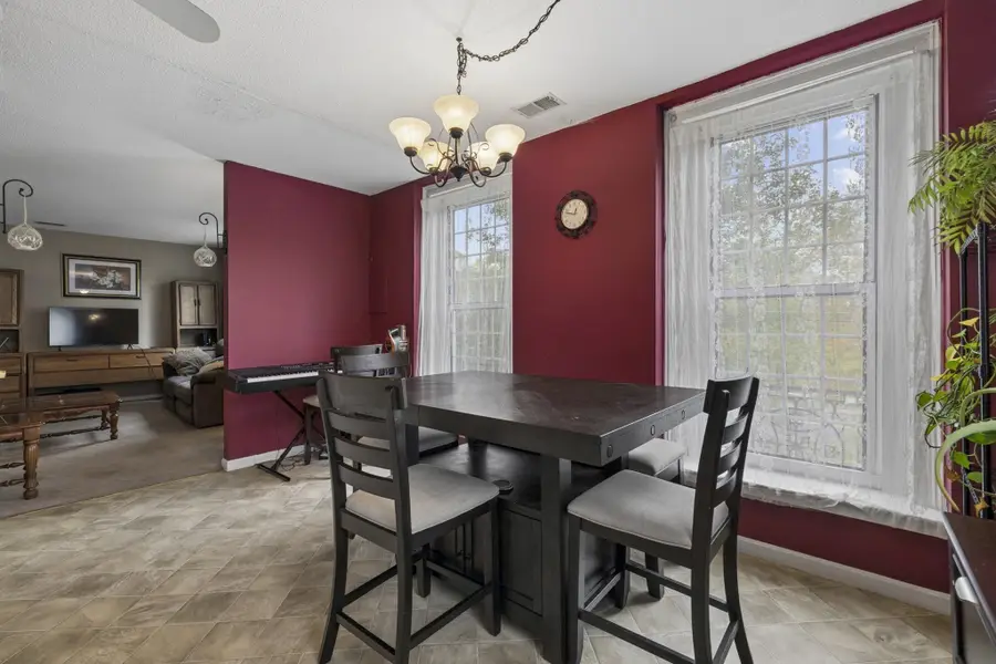 104 Hartford Ave E #1, Uxbridge, MA 01569 - #2