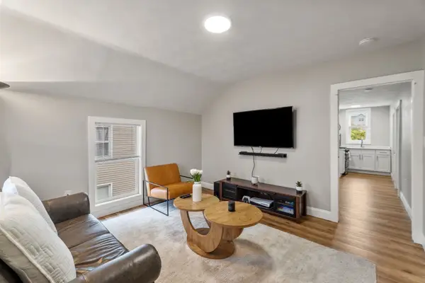 207 Belleville Ave, New Bedford, MA 02746